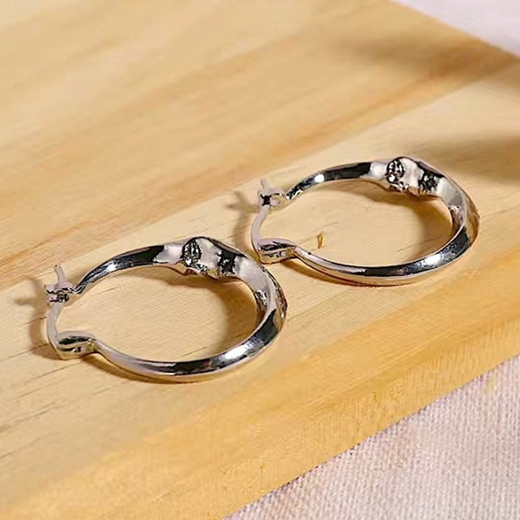 Silver Moon Hoop Minimalist Earrings Earrings - Picture 4 of 7